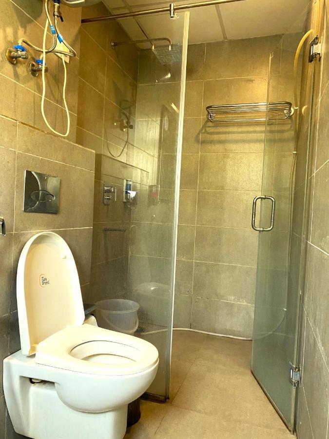 Qotel Hotel Ip Residency East Delhi Preet Vihar New Delhi Exterior foto