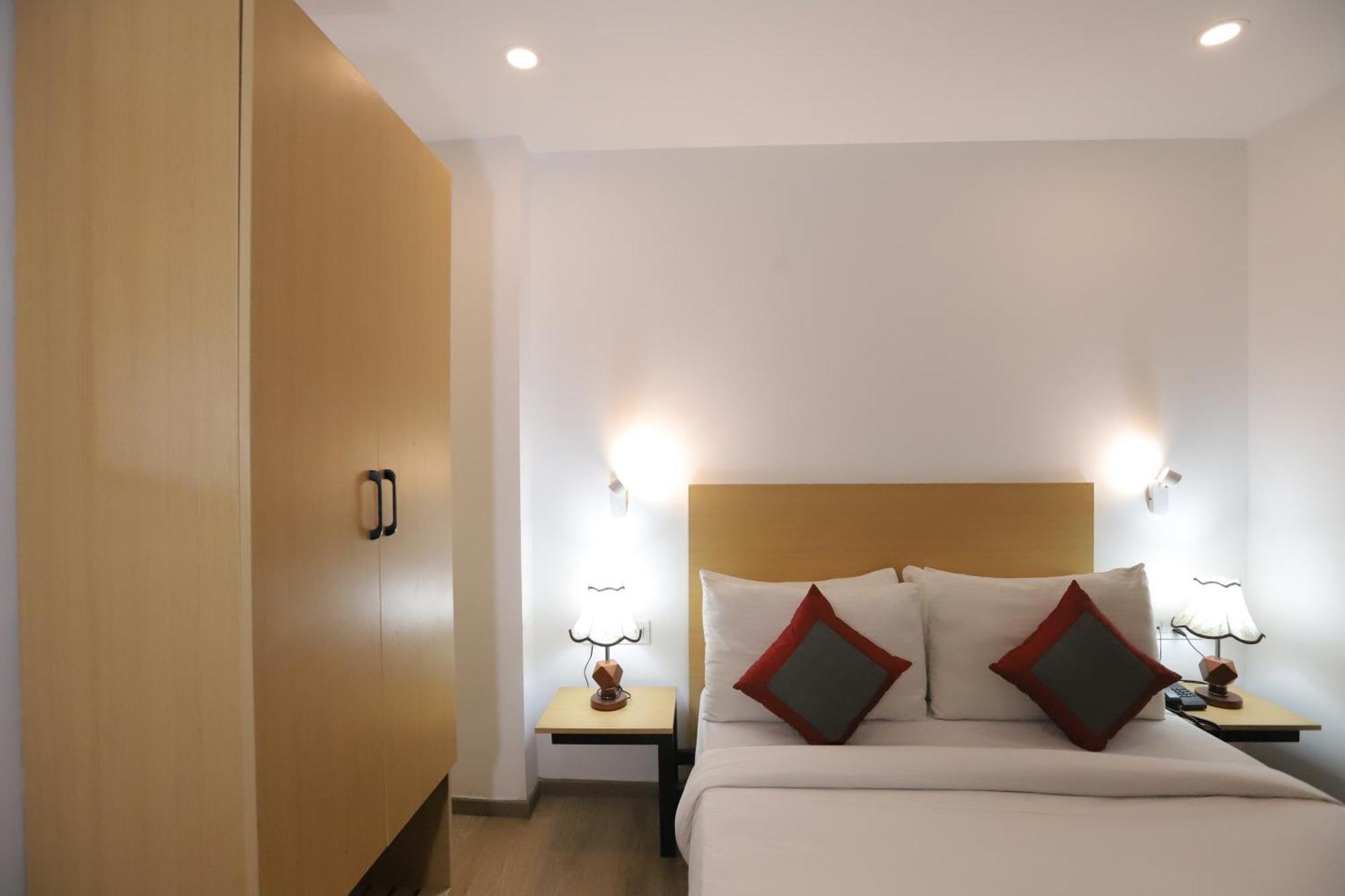 Qotel Hotel Ip Residency East Delhi Preet Vihar New Delhi Exterior foto